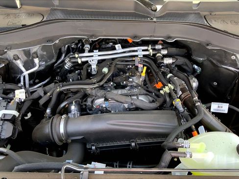 New 2026 Ford Explorer Active RWD image 16