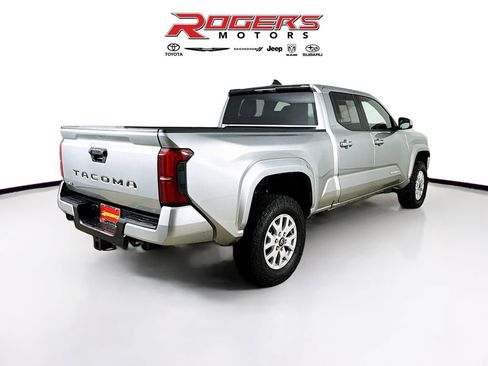 Used 2025 Toyota Tacoma SR5 image 6