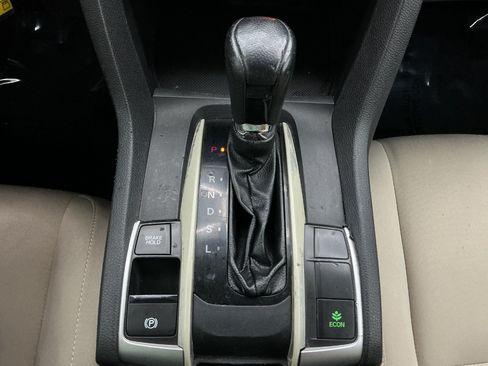 Used 2018 Honda Civic LX image 36