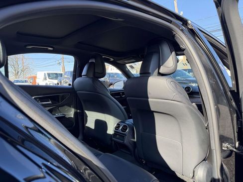 Used 2025 Mercedes-Benz C 300 4MATIC Sedan image 14
