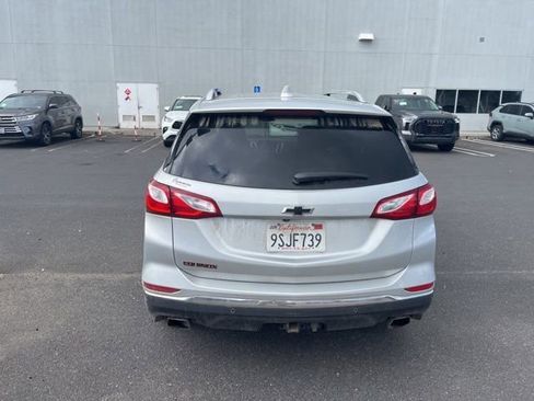 Used 2020 Chevrolet Equinox Premier w/ Premier Redline Edition image 6