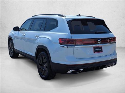 New 2026 Volkswagen Atlas SE FWD image 7