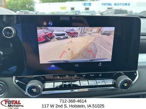 Used 2025 Chevrolet Colorado LT w/ Advanced Trailering Package AWD/4WD image 14