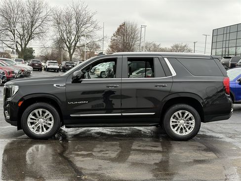 Used 2021 GMC Yukon SLT w/ SLT Luxury Plus Package image 5