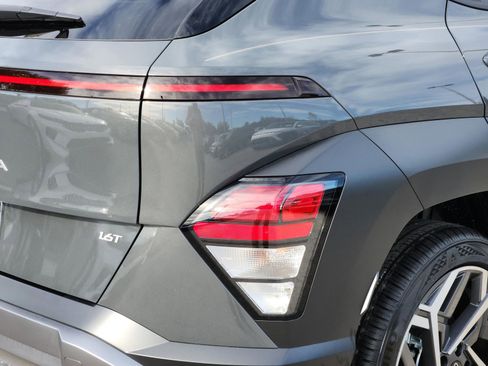 New 2026 Hyundai Kona SEL Premium FWD image 7