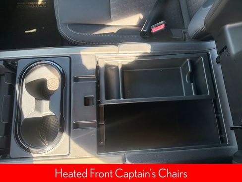 Certified 2024 Nissan Titan SV w/ SV Bronze Edition Package image 40