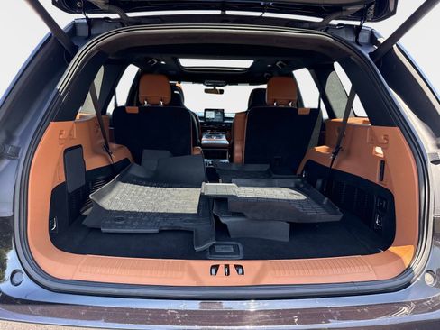 Used 2020 Lincoln Aviator Black Label w/ Dynamic Handling Package AWD/4WD image 9