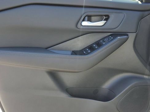 New 2026 Nissan Rogue SV w/ Cold Weather Package FWD image 23