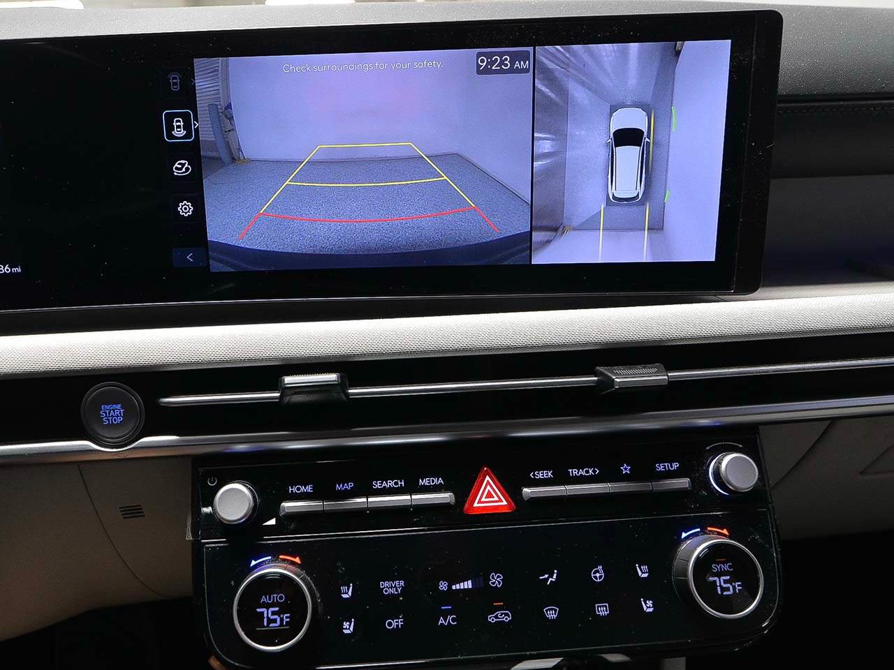 Used 2025 Hyundai Tucson Limited AWD/4WD image 14