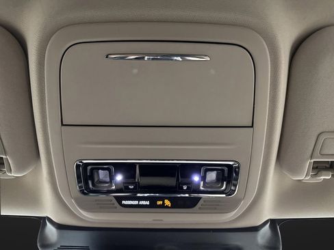 Used 2023 Lincoln Corsair AWD image 26