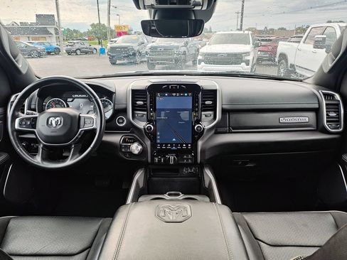 Used 2023 RAM 1500 Laramie AWD/4WD image 15