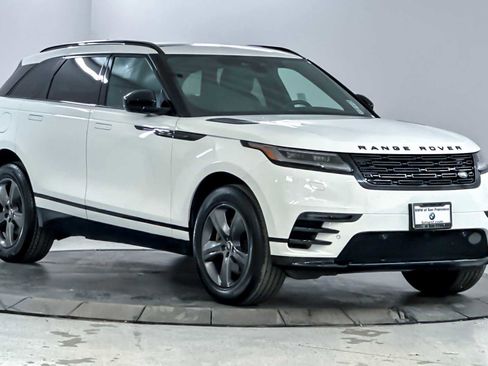 Used 2025 Land Rover Range Rover Velar Dynamic SE image 9