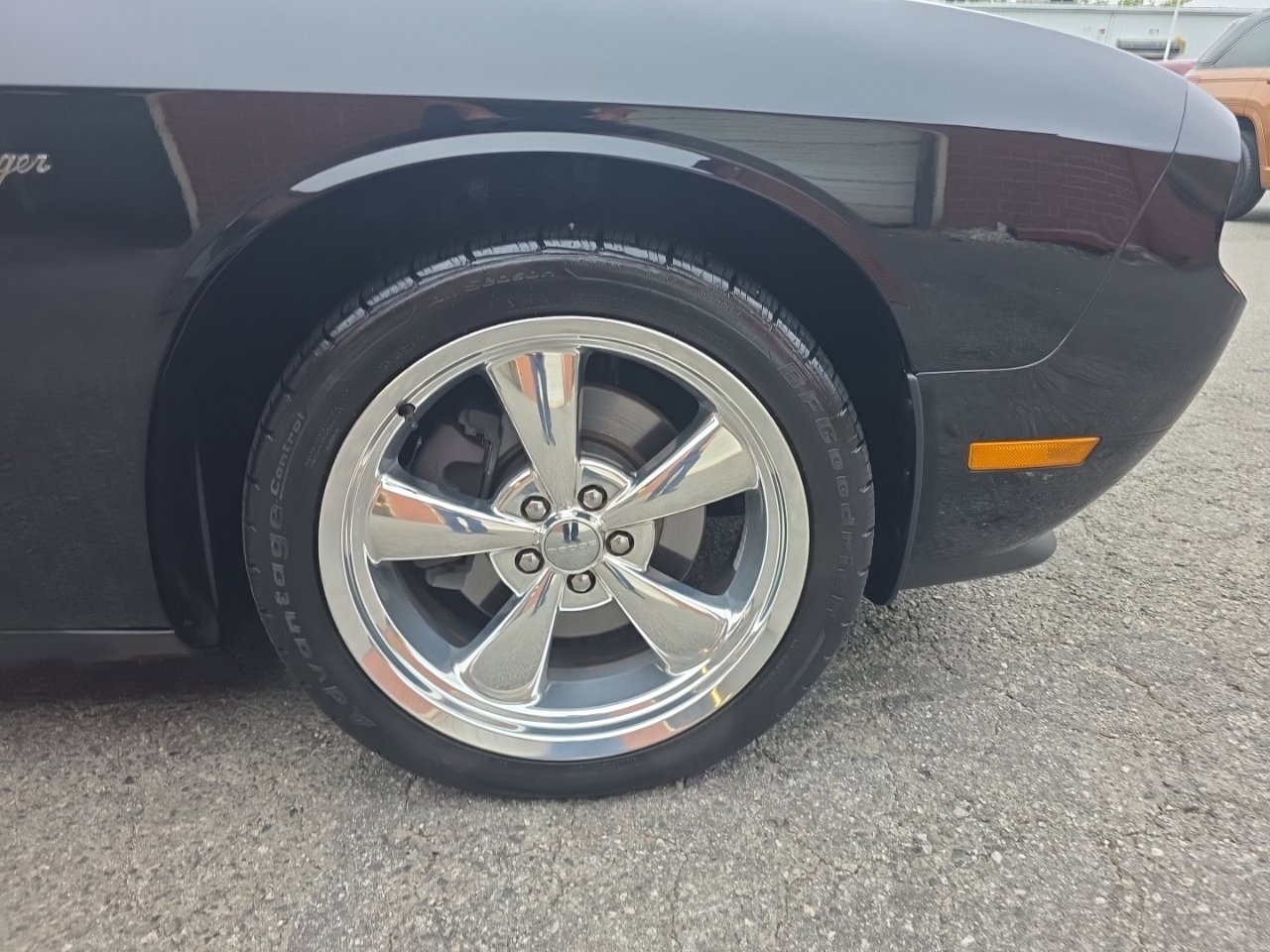 Used 2011 Dodge Challenger R/T RWD image 13