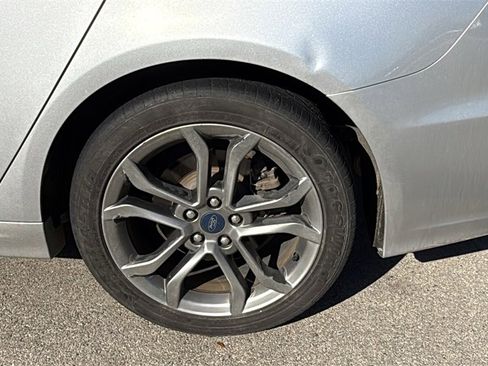 Used 2019 Ford Fusion SEL image 13