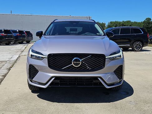 New 2026 Volvo XC60 B5 Plus w/ Protection Package Premier image 2