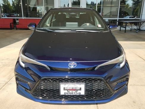 Certified 2026 Toyota Corolla SE w/ SE Premium Package FWD image 5