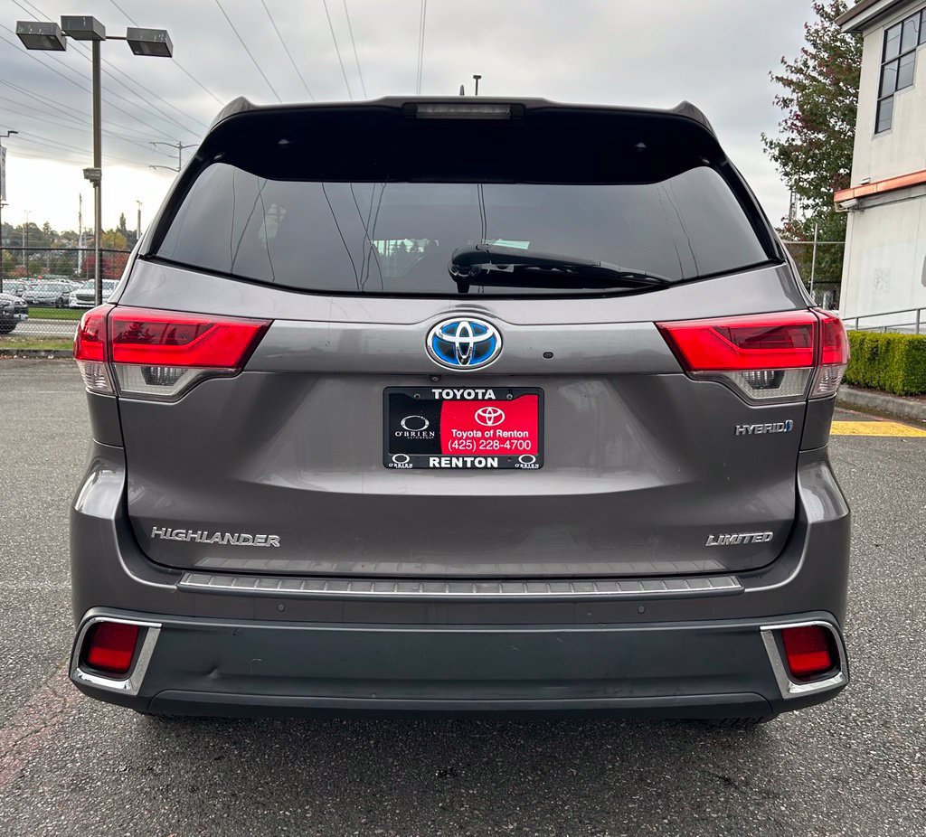Used 2017 Toyota Highlander Limited Platinum AWD/4WD image 6
