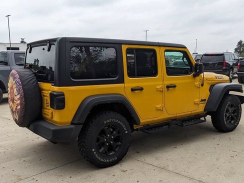 Used 2021 Jeep Wrangler Unlimited Sport AWD/4WD image 3