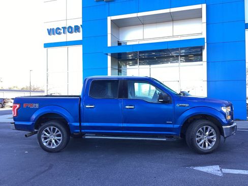 Used 2017 Ford F150 XLT w/ Equipment Group 302A Luxury image 5