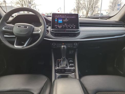 Certified 2023 Jeep Compass Latitude w/ Sun and Sound Group image 18