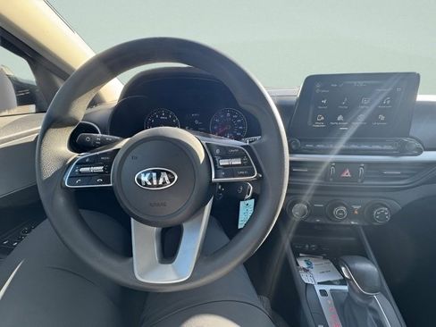 Used 2020 Kia Forte LXS image 16