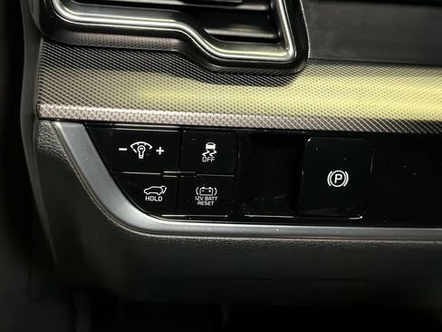 Certified 2025 Kia Sportage SX Prestige AWD/4WD image 26