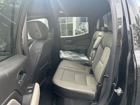 New 2026 Chevrolet Colorado ZR2 w/ Technology Package image 9