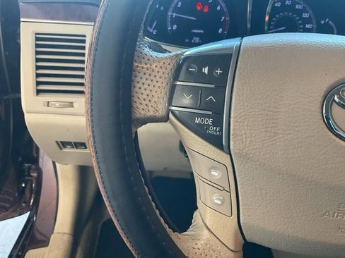 Used 2011 Toyota Avalon image 11