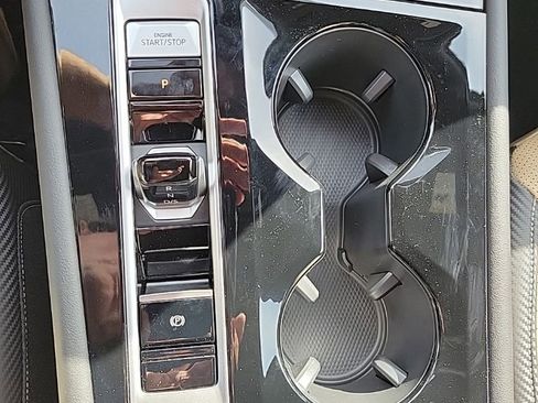 New 2026 Volkswagen Atlas Cross Sport SE image 35