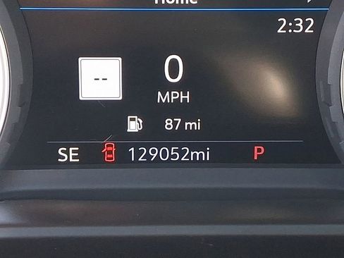 Used 2022 Chevrolet Silverado 2500 LTZ w/ LTZ Premium Package image 21