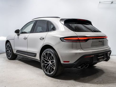 New 2026 Porsche Macan image 3
