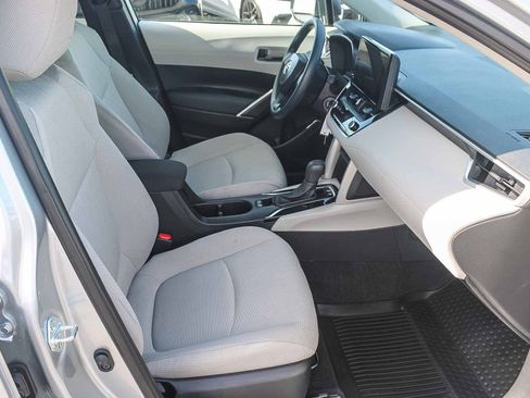 Certified 2025 Toyota Corolla Cross L FWD image 17