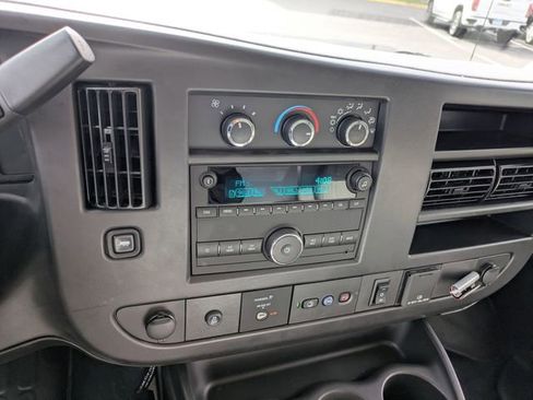 New 2025 GMC Savana 4500 w/ Power Convenience Package RWD image 18