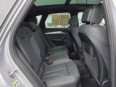 Used 2025 Audi Q5 2.0T Premium AWD/4WD image 12