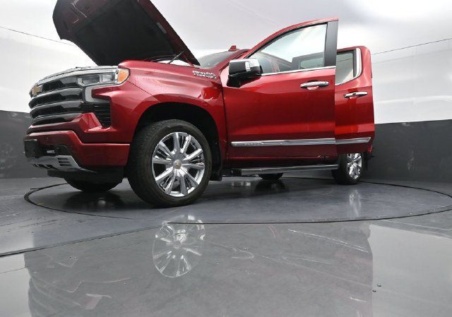 Used 2023 Chevrolet Silverado 1500 High Country w/ High Country Premium Package AWD/4WD image 29