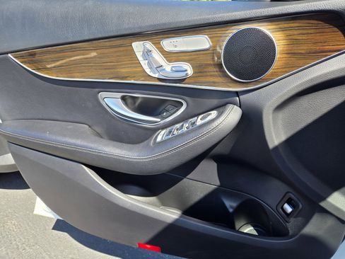 Used 2019 Mercedes-Benz C 300 Sedan image 25