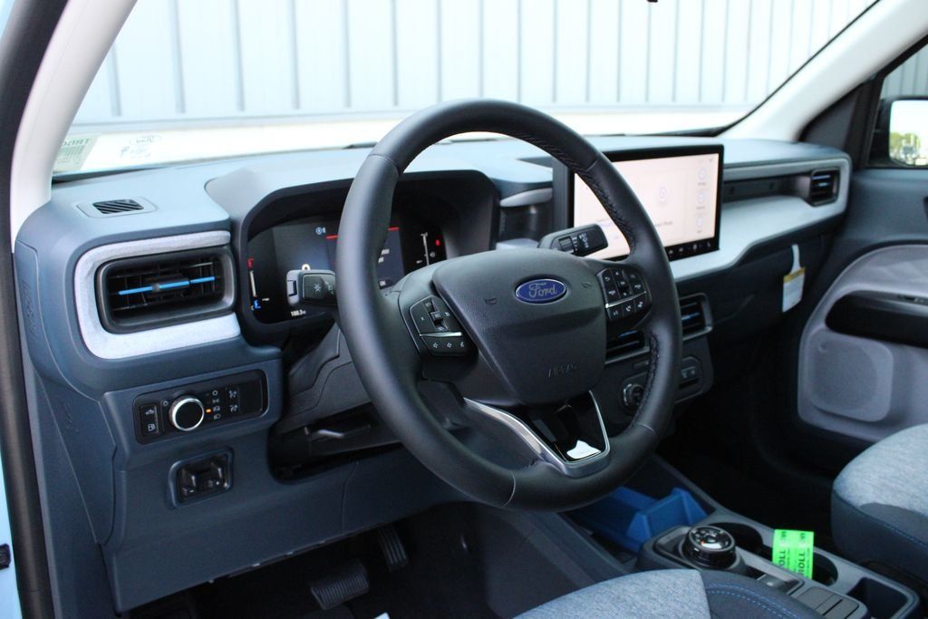 New 2026 Ford Maverick XLT w/ Equipment Group 301A AWD/4WD image 2