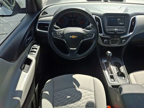 Used 2018 Chevrolet Equinox LT FWD image 11