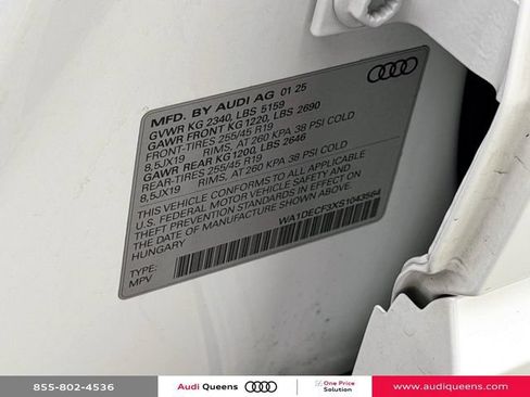 Used 2025 Audi Q3 2.0T Premium w/ Convenience Package AWD/4WD image 18