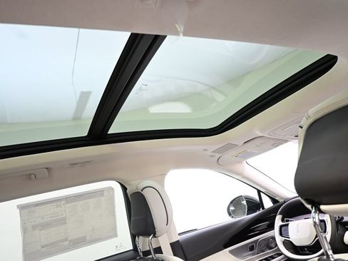 New 2026 Lincoln Nautilus Black Label AWD/4WD image 17