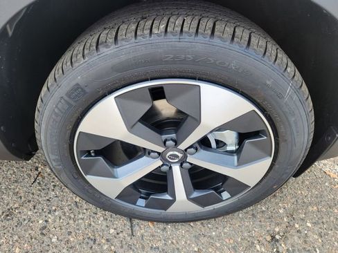 New 2026 Volvo XC40 B5 Plus w/ Protection Package Premier image 18