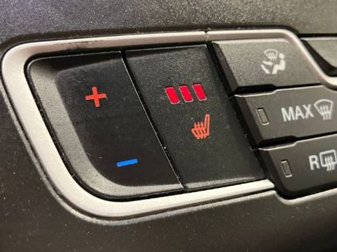 Used 2020 Ford Fusion SEL image 27