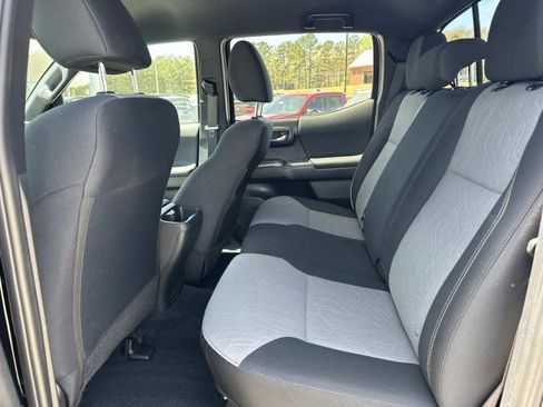 Used 2023 Toyota Tacoma TRD Off-Road w/ Technology Package image 20