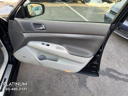 Used 2012 INFINITI G37 x Sedan w/ Premium Pkg image 18