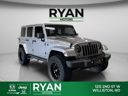 Used 2017 Jeep Wrangler Unlimited Sahara AWD/4WD image 1