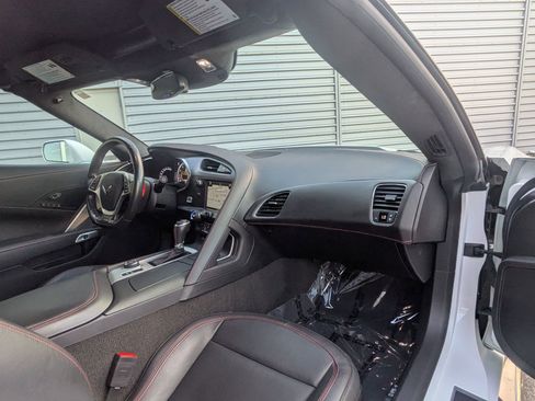 Used 2017 Chevrolet Corvette Z06 RWD image 30