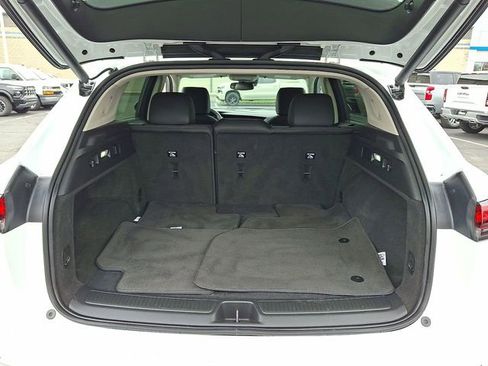 Certified 2022 Buick Envision Preferred FWD image 23