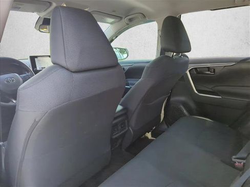 Certified 2025 Toyota RAV4 LE FWD image 19