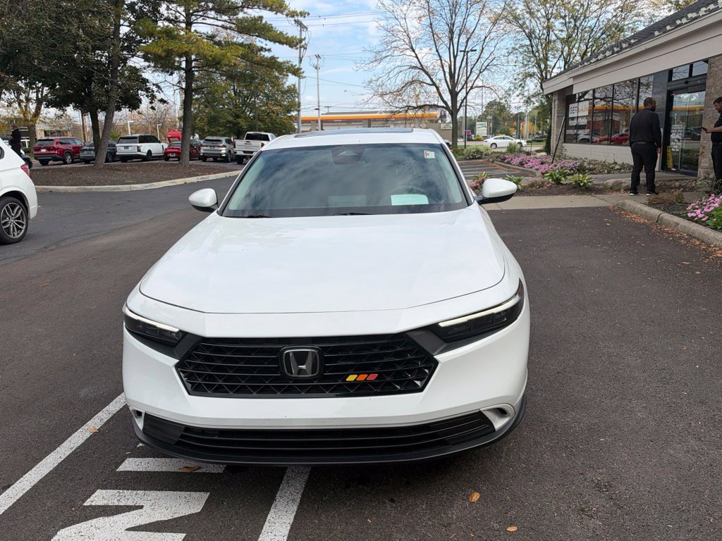 Used 2024 Honda Accord EX image 10