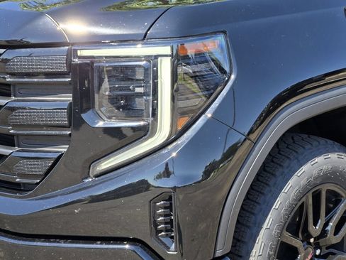 Used 2023 GMC Sierra 1500 Elevation w/ X31 Off-Road Package AWD/4WD image 5